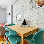 Entire Building For Large Groups And Families W Elevator And 5 Bathrooms Lejlighed Istanbul