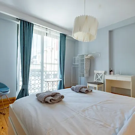Appartement Entire Building For Large Groups And Families W Elevator And 5 Bathrooms