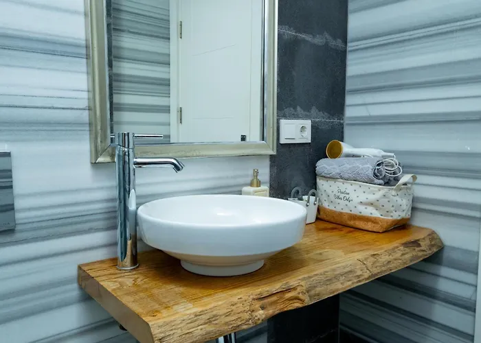 Entire Building For Large Groups And Families W Elevator And 5 Bathrooms Apartmán