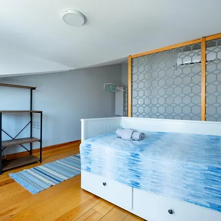 Entire Building For Large Groups And Families W Elevator And 5 Bathrooms *