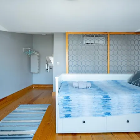 Entire Building For Large Groups And Families W Elevator And 5 Bathrooms